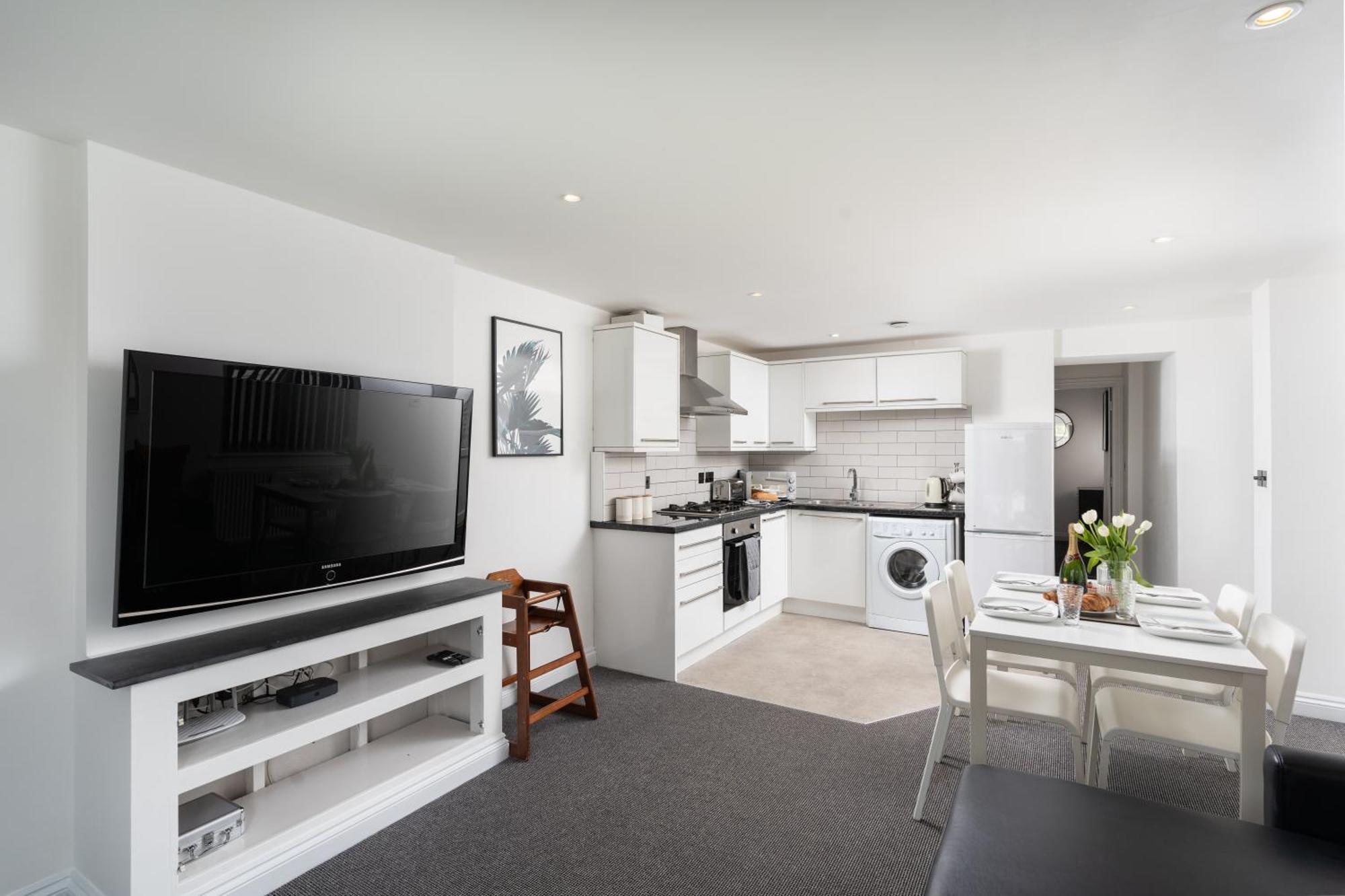 Modern Garden Apartment In A Large Victorian House ペンザンス エクステリア 写真