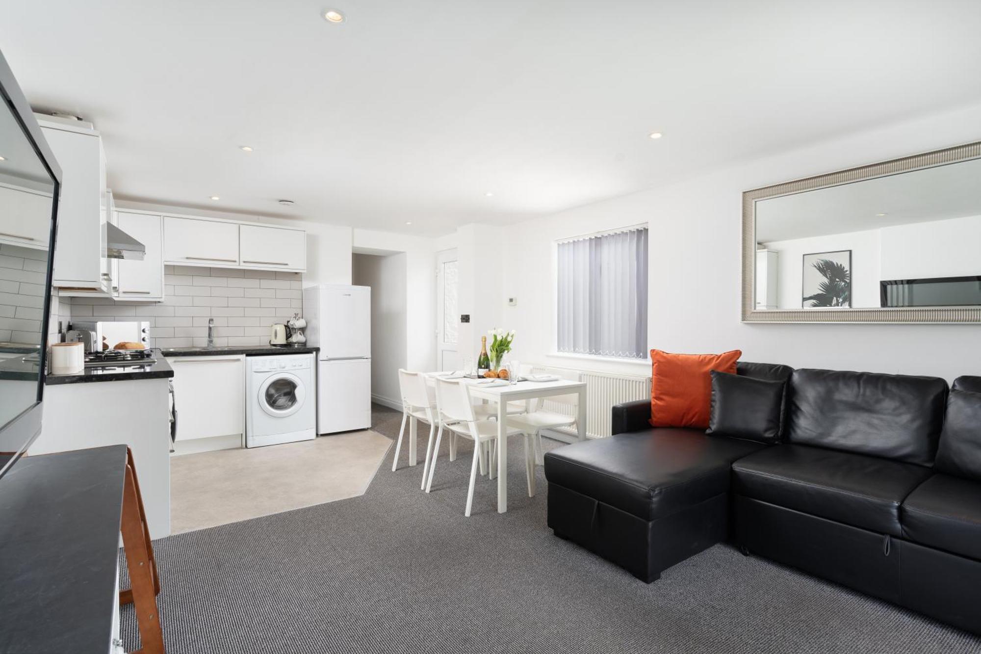 Modern Garden Apartment In A Large Victorian House ペンザンス エクステリア 写真