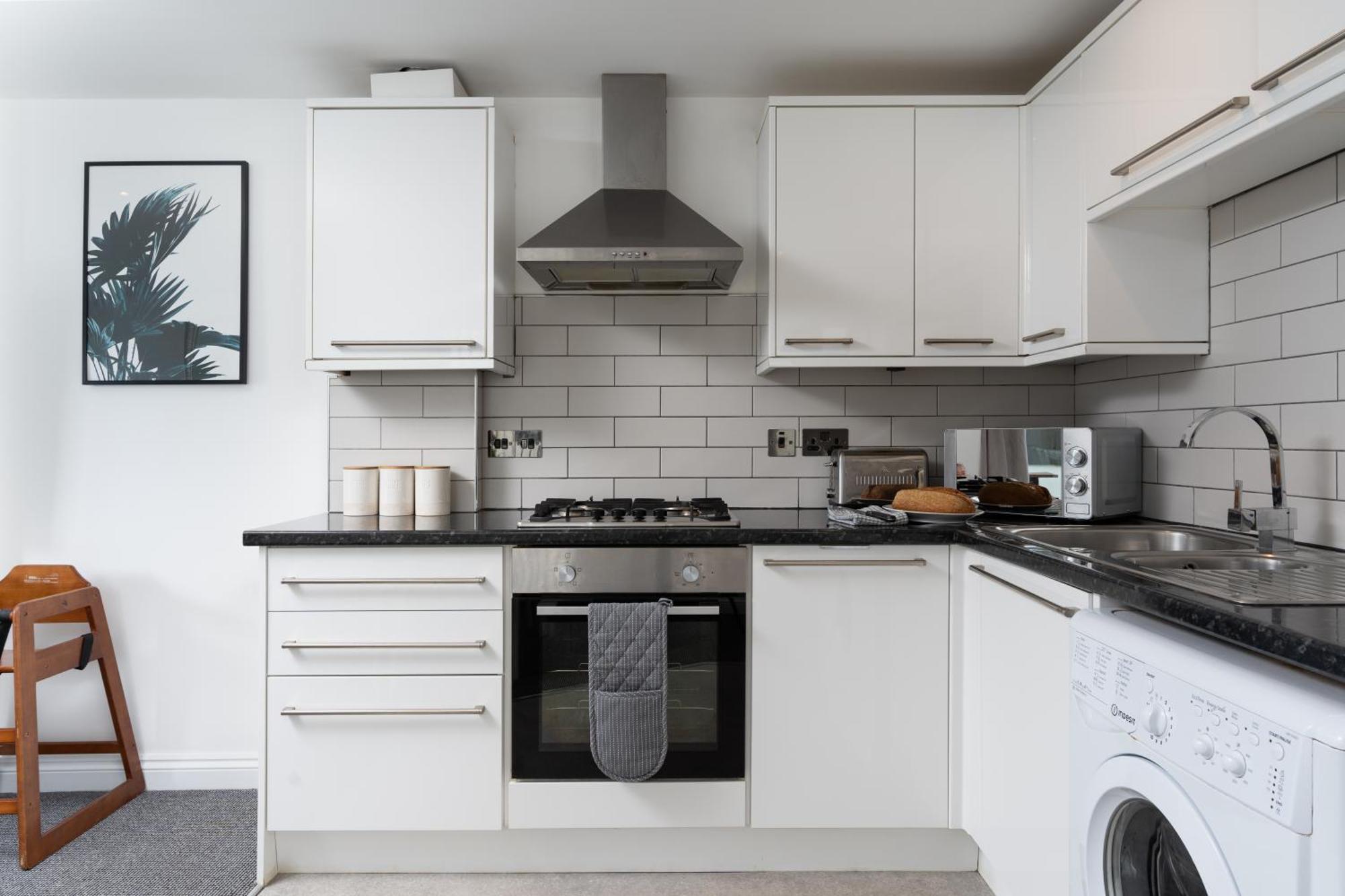 Modern Garden Apartment In A Large Victorian House ペンザンス エクステリア 写真