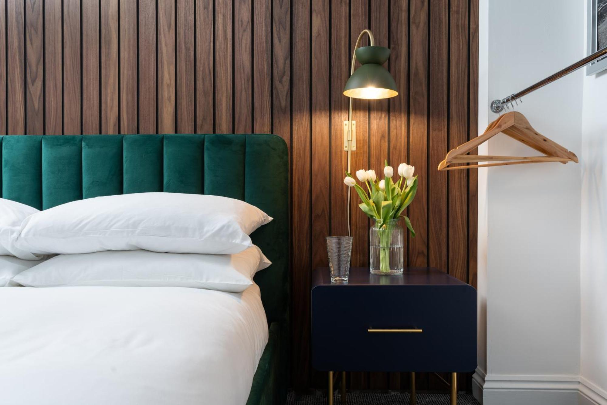 Modern Garden Apartment In A Large Victorian House ペンザンス エクステリア 写真
